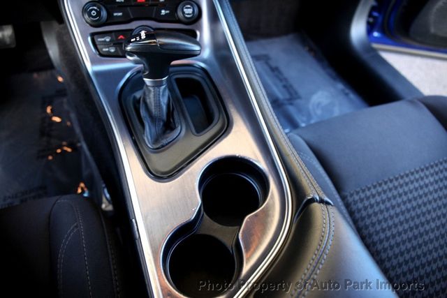 2018 Dodge Challenger SXT RWD - 22872212 - 33