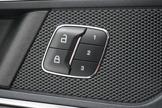 2018 Ford Edge Titanium FWD - 22917630 - 13