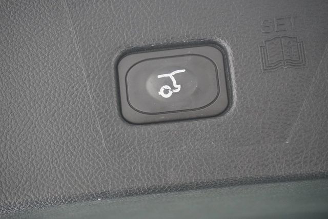 2018 Ford Edge Titanium FWD - 22917630 - 24