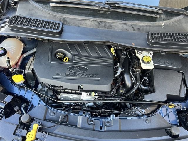 2018 Ford Escape SE 4WD - 22937409 - 19