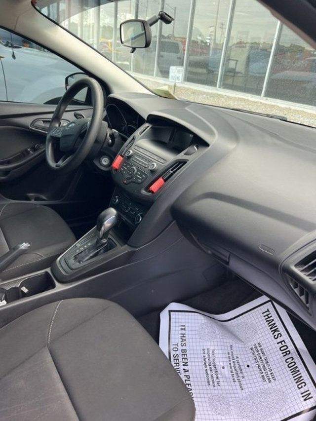 2018 Ford Focus S Sedan - 22821706 - 6