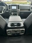2018 Ford F-150 LARIAT 4WD SuperCrew 5.5' Box - 22355703 - 37