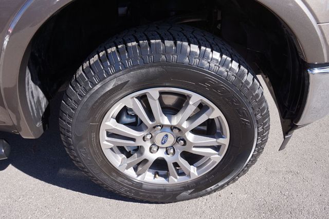 2018 Ford F-150 LARIAT, 4X4, PREMIUM WHEELS, RUNNING BOARDS, NAVIGATION - 22933571 - 14