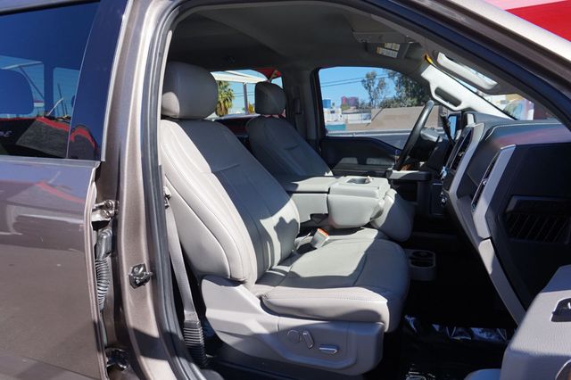 2018 Ford F-150 LARIAT, 4X4, PREMIUM WHEELS, RUNNING BOARDS, NAVIGATION - 22933571 - 20