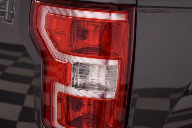 2018 Ford F-150 XLT 4WD SuperCrew 5.5' Box - 18010890 - 30