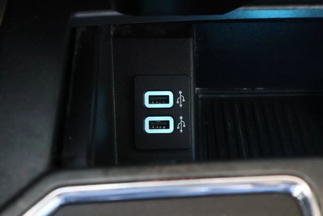 2018 Ford F-150 XLT SUPERCAB, 8FT BED, V8 ENGINE, REMOTE START, BLUETOOTH!!! - 22911036 - 24