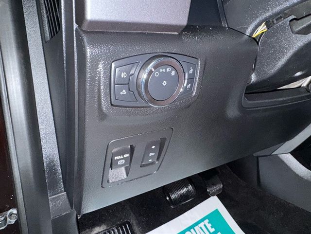 2018 Ford F-150 XLT SuperCrew 4WD - 22929576 - 12