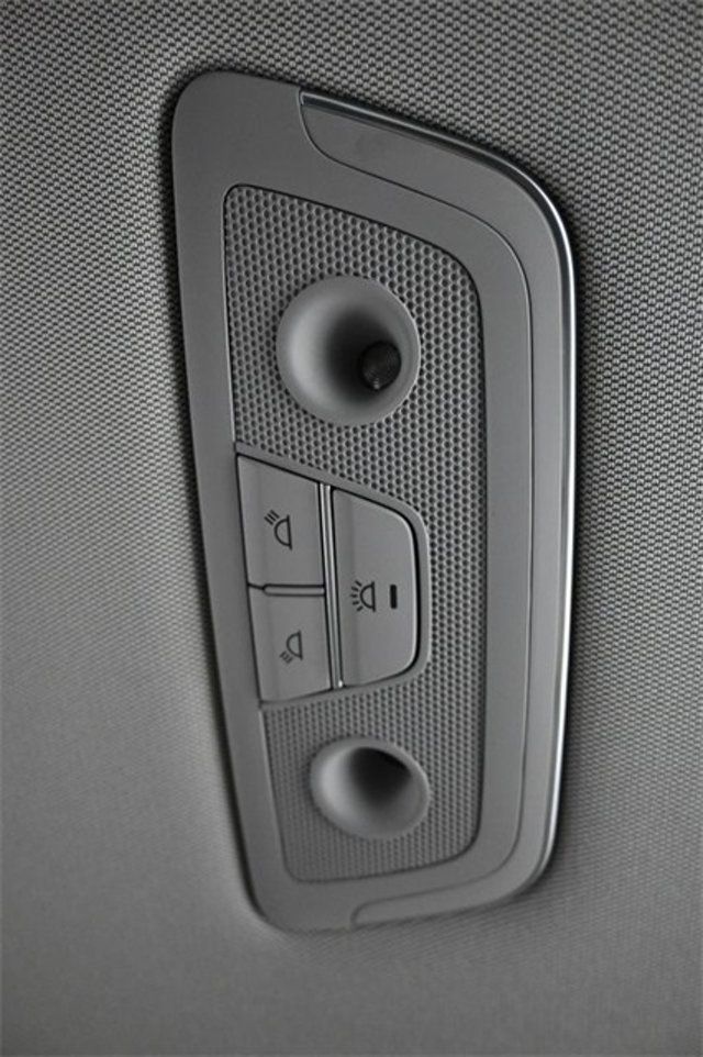 2018 Genesis G80 3.8L AWD - 22931236 - 14