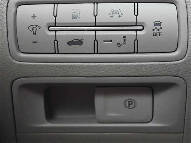 2018 Genesis G80 3.8L AWD - 22931236 - 30