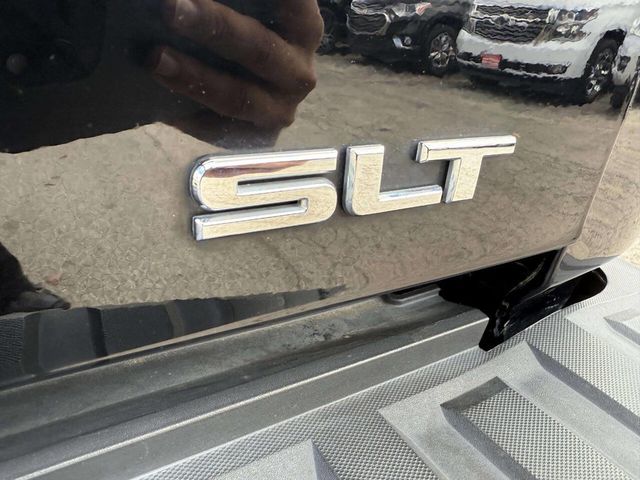 2018 GMC Sierra 1500 SLT 4x4 4dr Crew Cab 6.5 ft. SB - 22931922 - 10