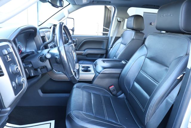 2018 GMC Sierra 3500HD 4WD Crew Cab 167.7'' Denali w/ Duramax Plus Pkg & Power Sunroof - 22932925 - 18