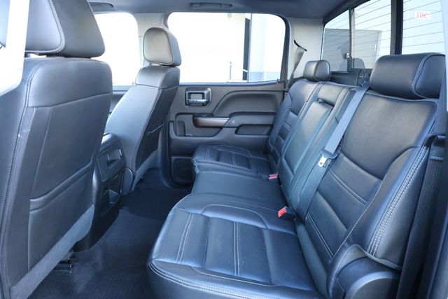 2018 GMC Sierra 3500HD 4WD Crew Cab 167.7'' Denali w/ Duramax Plus Pkg & Power Sunroof - 22932925 - 19