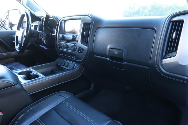 2018 GMC Sierra 3500HD 4WD Crew Cab 167.7'' Denali w/ Duramax Plus Pkg & Power Sunroof - 22932925 - 23