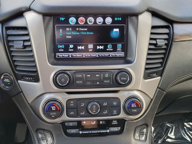 2018 GMC Yukon XL Denali Sport Utility 4D - 22932913 - 19