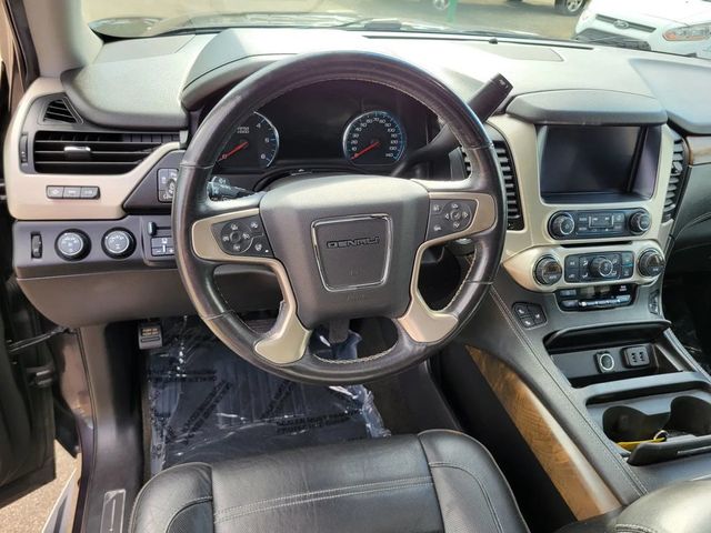 2018 GMC Yukon XL Denali Sport Utility 4D - 22932913 - 7