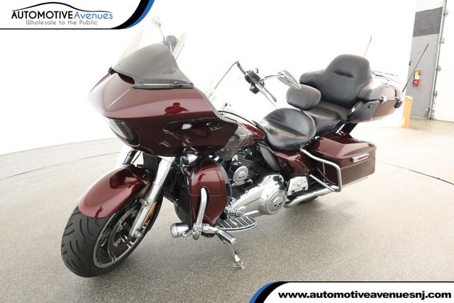 2018 Harley-Davidson Road Glide Ultra with Milwaukee-Eight 107 Engine - 22900549 - 0