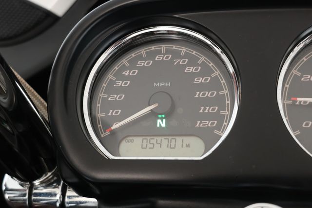 2018 Harley-Davidson Road Glide Ultra with Milwaukee-Eight 107 Engine - 22900549 - 16
