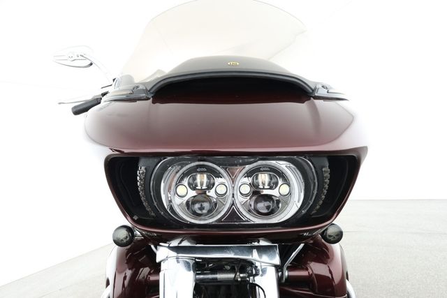 2018 Harley-Davidson Road Glide Ultra with Milwaukee-Eight 107 Engine - 22900549 - 25