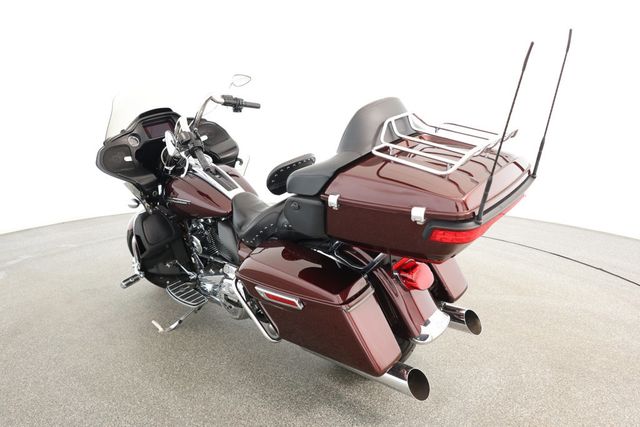 2018 Harley-Davidson Road Glide Ultra with Milwaukee-Eight 107 Engine - 22900549 - 6