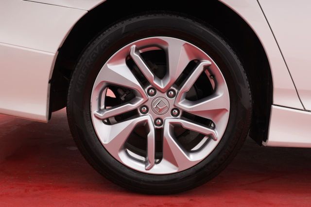 2018 Honda Accord Sedan  - 21004128 - 24