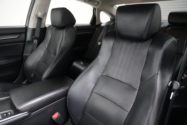 2018 Honda Accord Sedan Touring 2.0T Automatic - 22918874 - 9