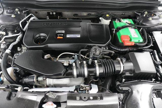 2018 Honda Accord Sedan Touring 2.0T Automatic - 22918874 - 32