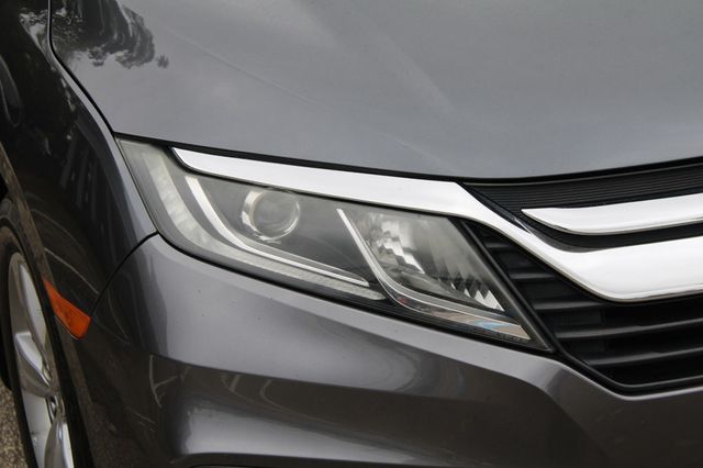 2018 Honda Odyssey EX-L Automatic - 22935458 - 32