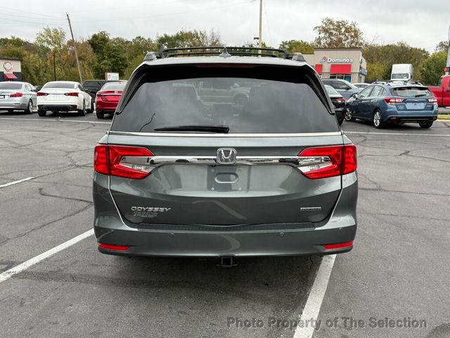 2018 Honda Odyssey TOURING W/ DVD PLAYER, BLIND SPOT, & ADAPTIVE CRUISE/LANE KEEP - 22934858 - 12