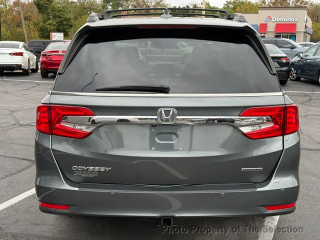 2018 Honda Odyssey TOURING W/ DVD PLAYER, BLIND SPOT, & ADAPTIVE CRUISE/LANE KEEP - 22934858 - 13