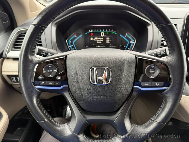 2018 Honda Odyssey TOURING W/ DVD PLAYER, BLIND SPOT, & ADAPTIVE CRUISE/LANE KEEP - 22934858 - 19