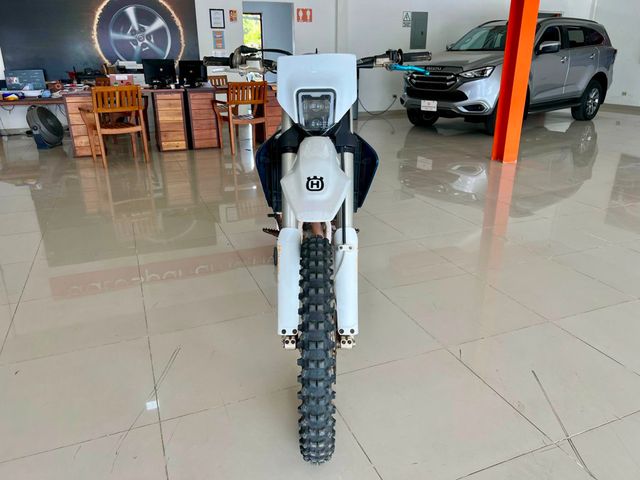 2018 Husqvarna FC 250 Dirt Bike Disponible para alqu - 22430121 - 5