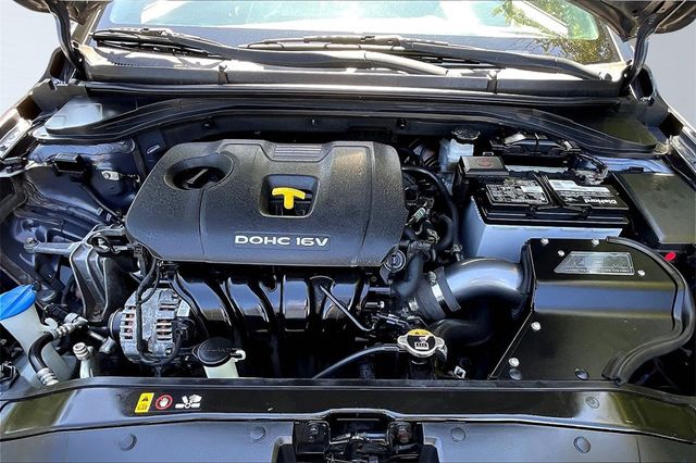 2018 Hyundai Elantra SE 2.0L Manual - 22915343 - 34