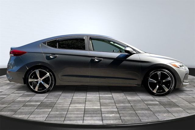 2018 Hyundai Elantra SE 2.0L Manual - 22915343 - 7