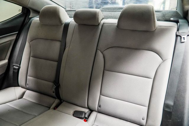 2018 Hyundai Elantra Value Edition 2.0L Automatic - 22907177 - 36