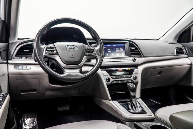 2018 Hyundai Elantra Value Edition 2.0L Automatic - 22907177 - 4