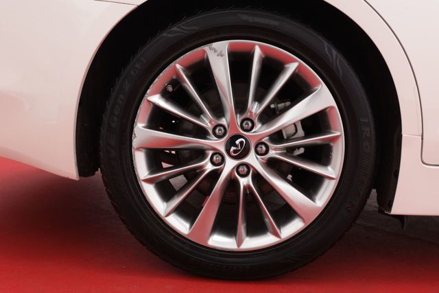 2018 INFINITI Q50 3.0t LUXE RWD - 20938486 - 24