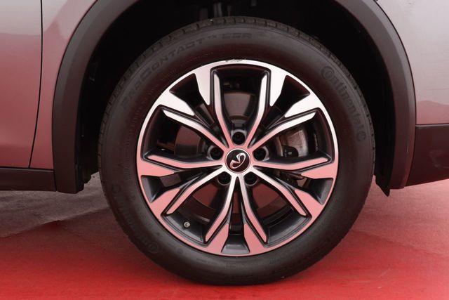 2018 INFINITI QX30  - 20992314 - 25