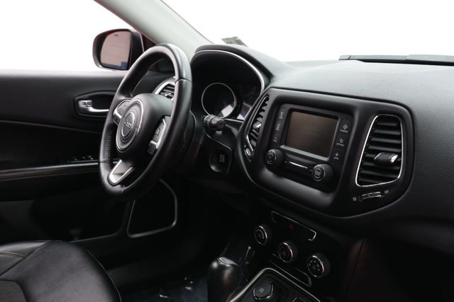 2018 Jeep Compass Latitude 4x4 - 20758260 - 16