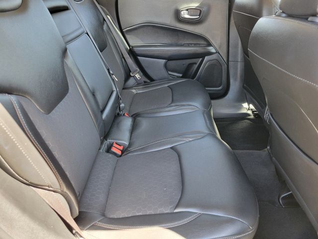 2018 Jeep Compass Latitude FWD - 22829544 - 11