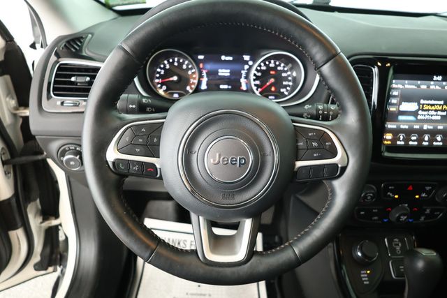 2018 Jeep Compass Limited 4x4 with Dual-Pane Sunroof and Uconnect 4C Navigation - 22925407 - 11