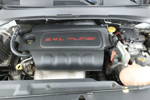 2018 Jeep Compass Limited 4x4 with Dual-Pane Sunroof and Uconnect 4C Navigation - 22925407 - 24