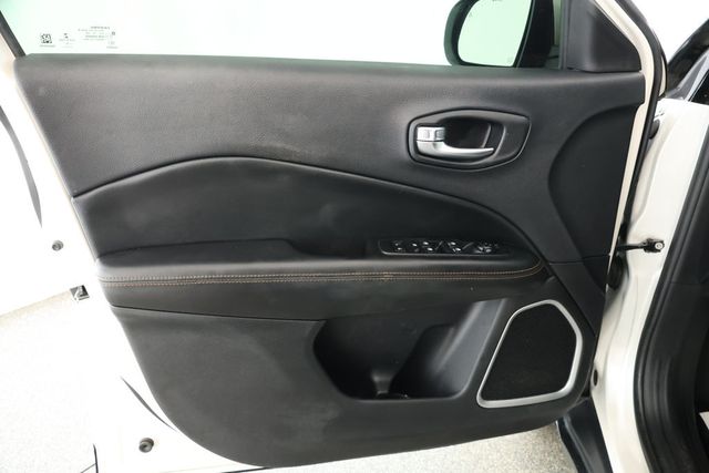 2018 Jeep Compass Limited 4x4 with Dual-Pane Sunroof and Uconnect 4C Navigation - 22925407 - 8