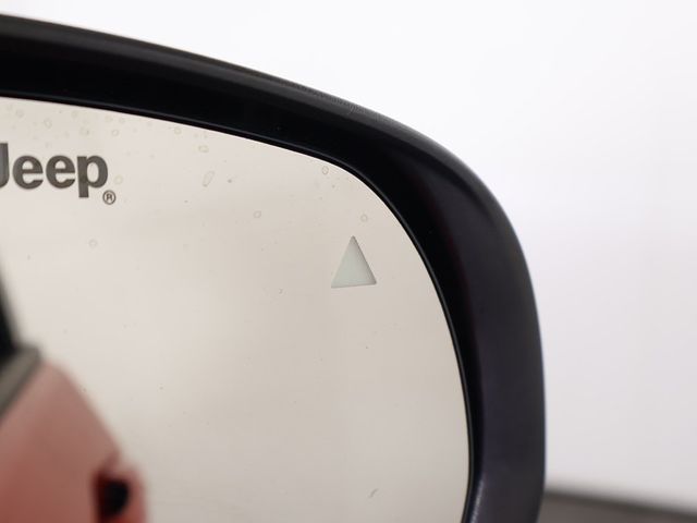 2018 Jeep Compass Trailhawk 4x4 - 22933887 - 37