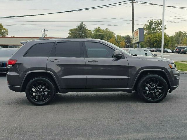 2018 Jeep Grand Cherokee Altitude 4x4 - 22937205 - 15