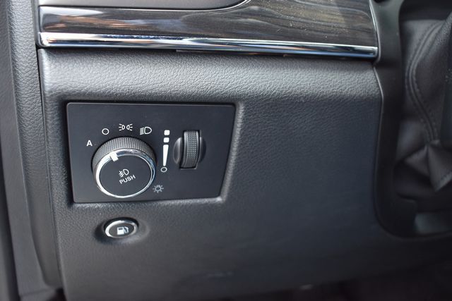 2018 Jeep Grand Cherokee Overland 4x4 - 22887332 - 19