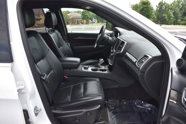 2018 Jeep Grand Cherokee Overland 4x4 - 22887332 - 26