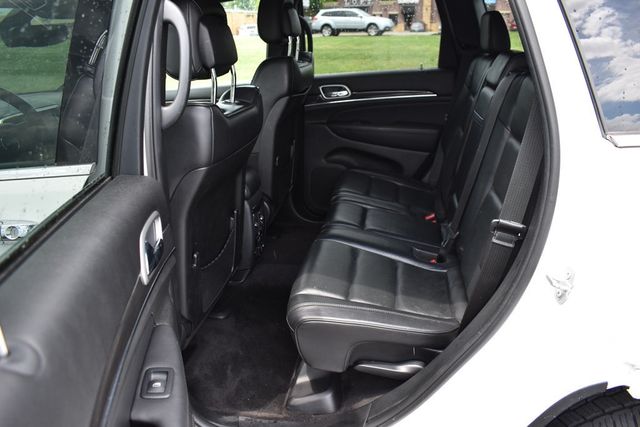 2018 Jeep Grand Cherokee Overland 4x4 - 22887332 - 29