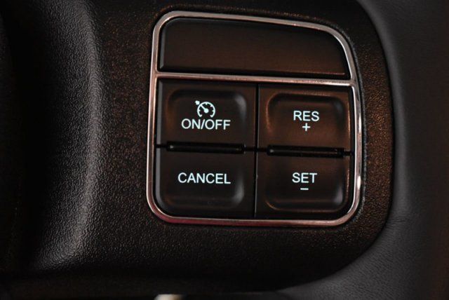 2018 Jeep Wrangler JK Unlimited Sahara - 18073236 - 11