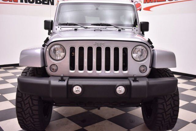 2018 Jeep Wrangler JK Unlimited Sahara - 18073236 - 4