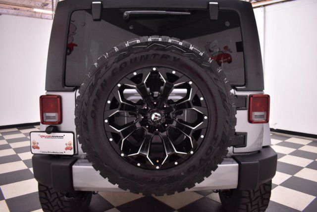2018 Jeep Wrangler JK Unlimited Sahara - 18073236 - 6